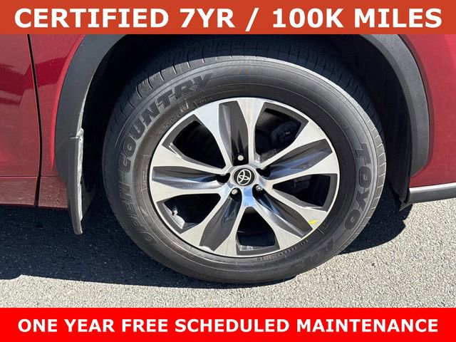 Used 2023 Toyota Highlander XLE AWD/4WD image 7