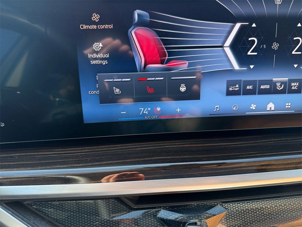 Certified 2026 BMW X7 xDrive40i w/ Executive Package image 24