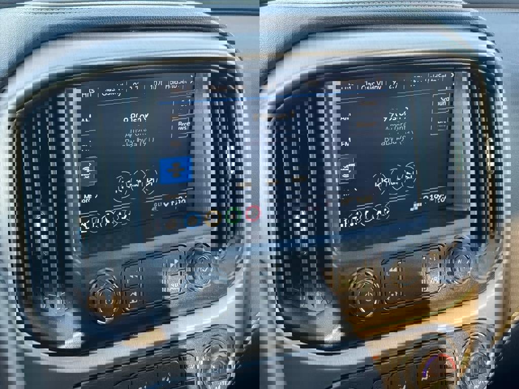 Certified 2022 GMC Canyon Denali image 15