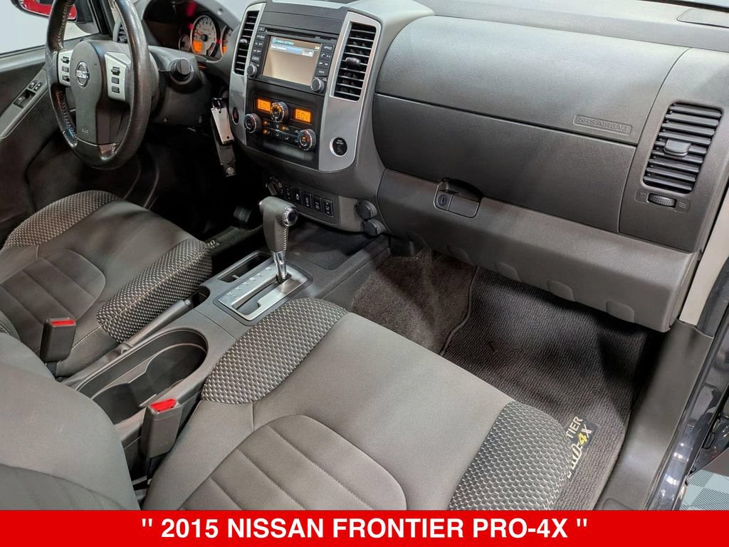 Used 2015 Nissan Frontier PRO-4X AWD/4WD image 32
