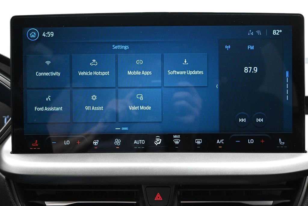 New 2026 Ford Escape SE FWD image 40