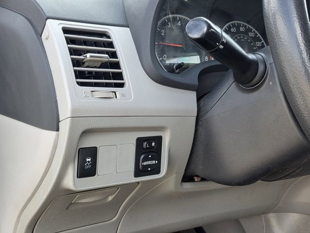 Used 2013 Toyota Corolla LE image 16
