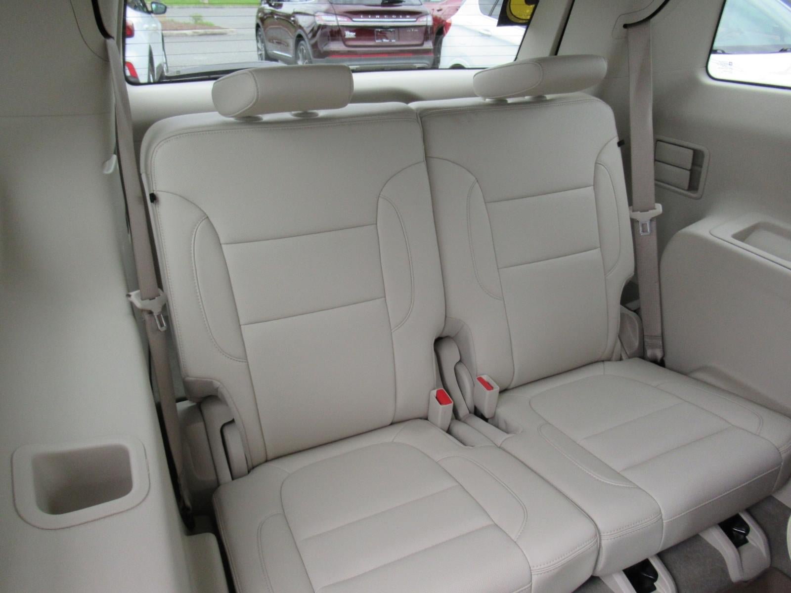 Used 2023 GMC Acadia Denali w/ Denali Ultimate Package FWD image 37