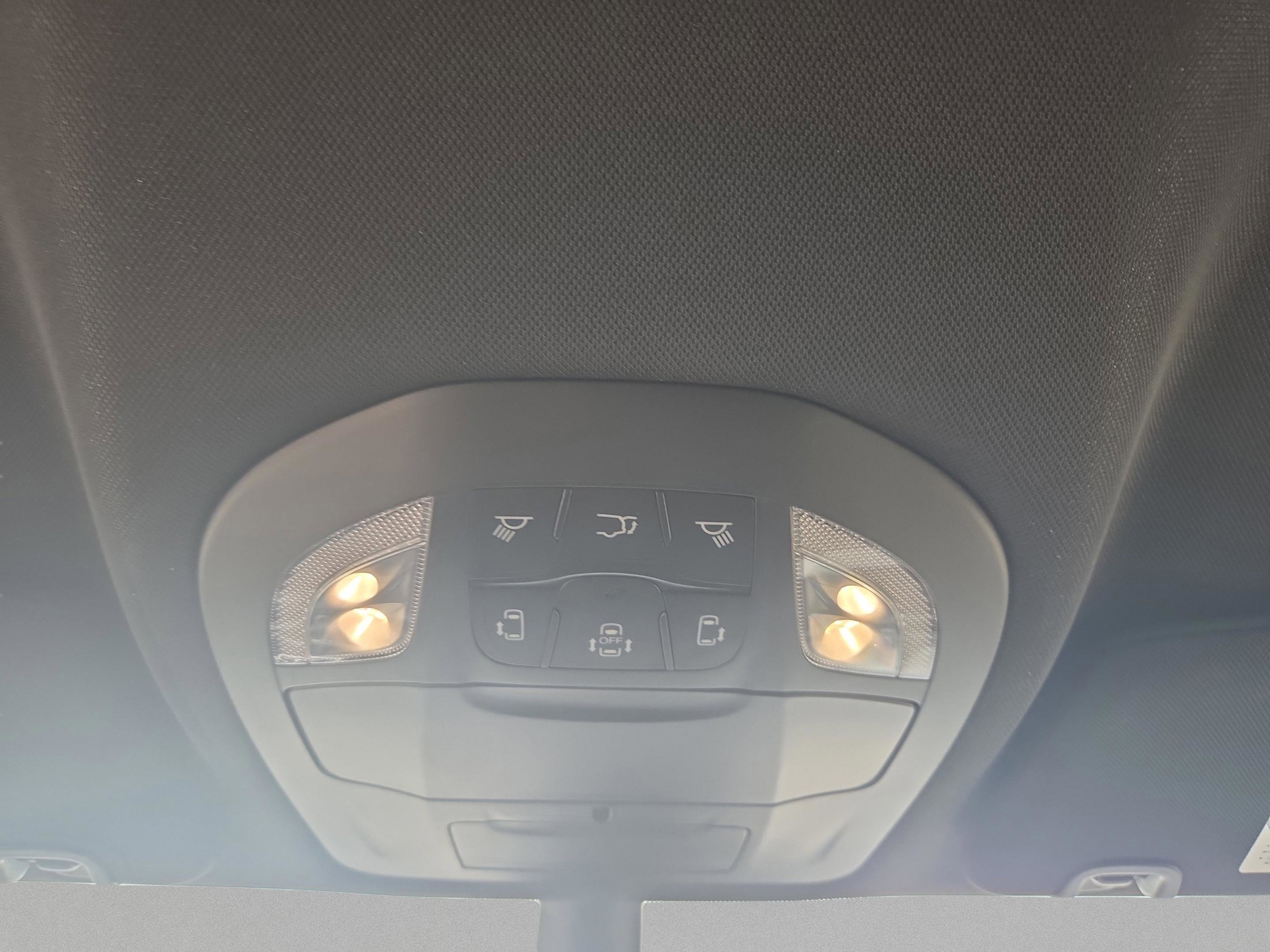 New 2026 Chrysler Pacifica Select image 17