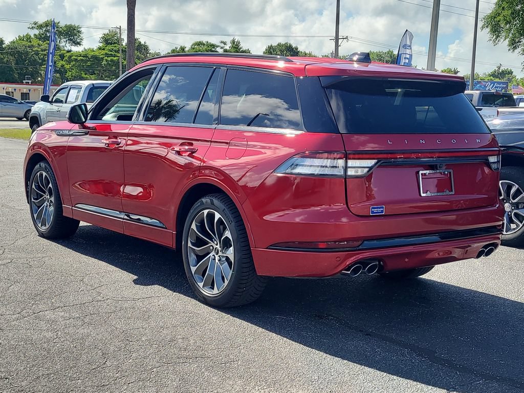 Certified 2025 Lincoln Aviator 2WD w/ Jet Appearance Package image 3