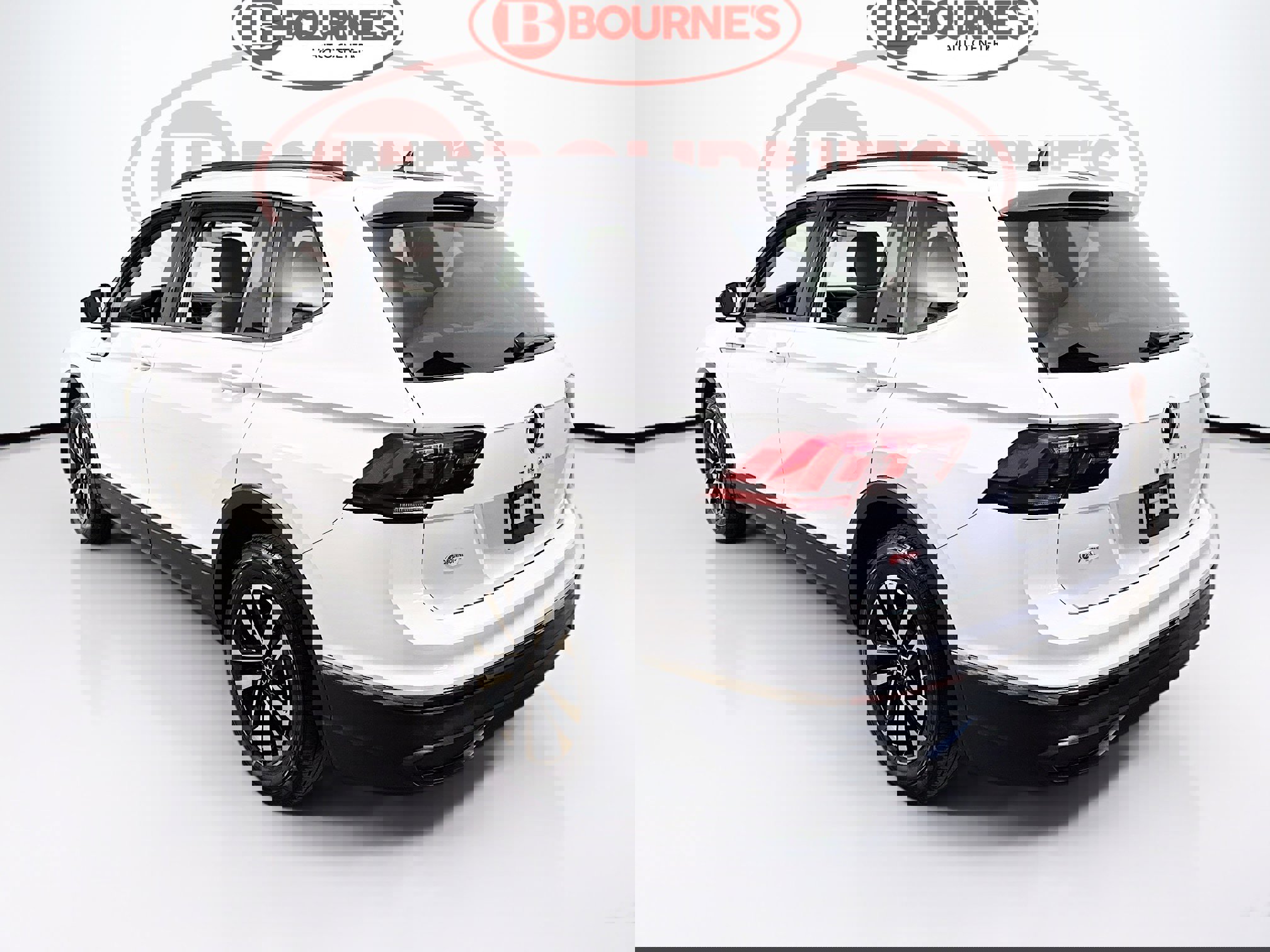 Used 2023 Volkswagen Tiguan S image 7