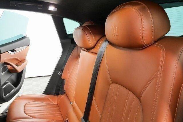 Used 2017 Maserati Levante w/ Luxury Package AWD/4WD image 22