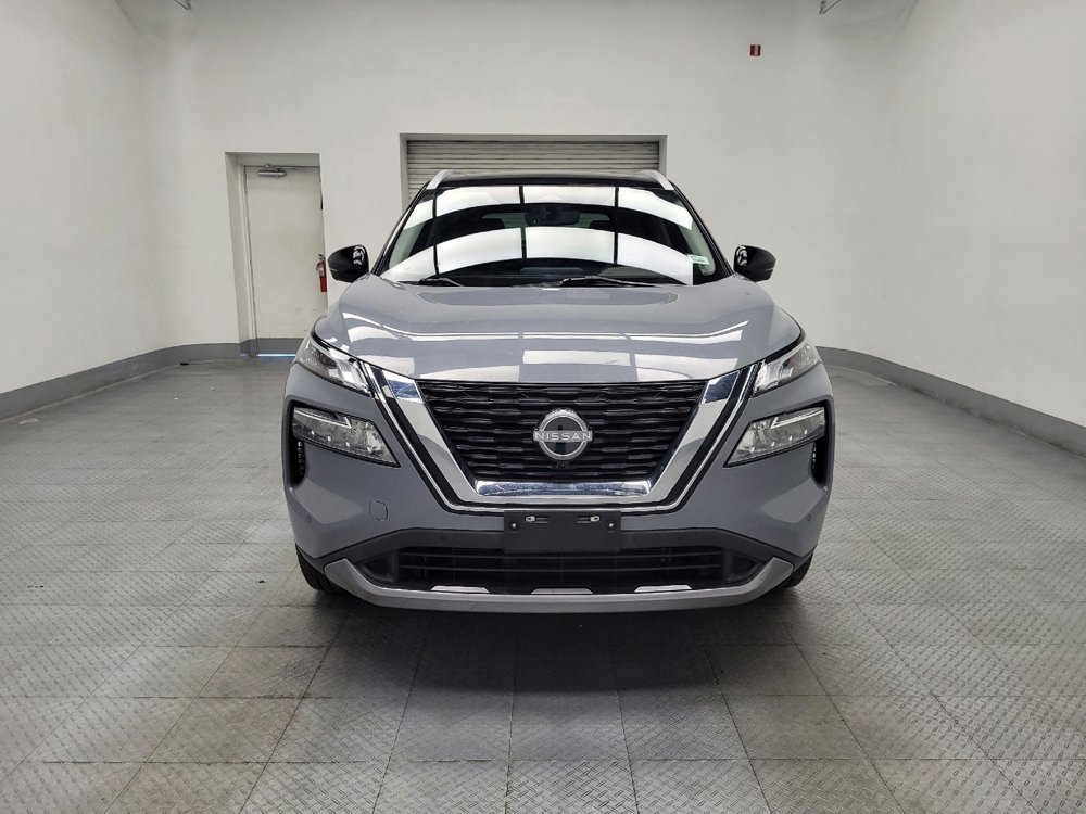 Used 2023 Nissan Rogue SL w/ SL Premium Package image 14