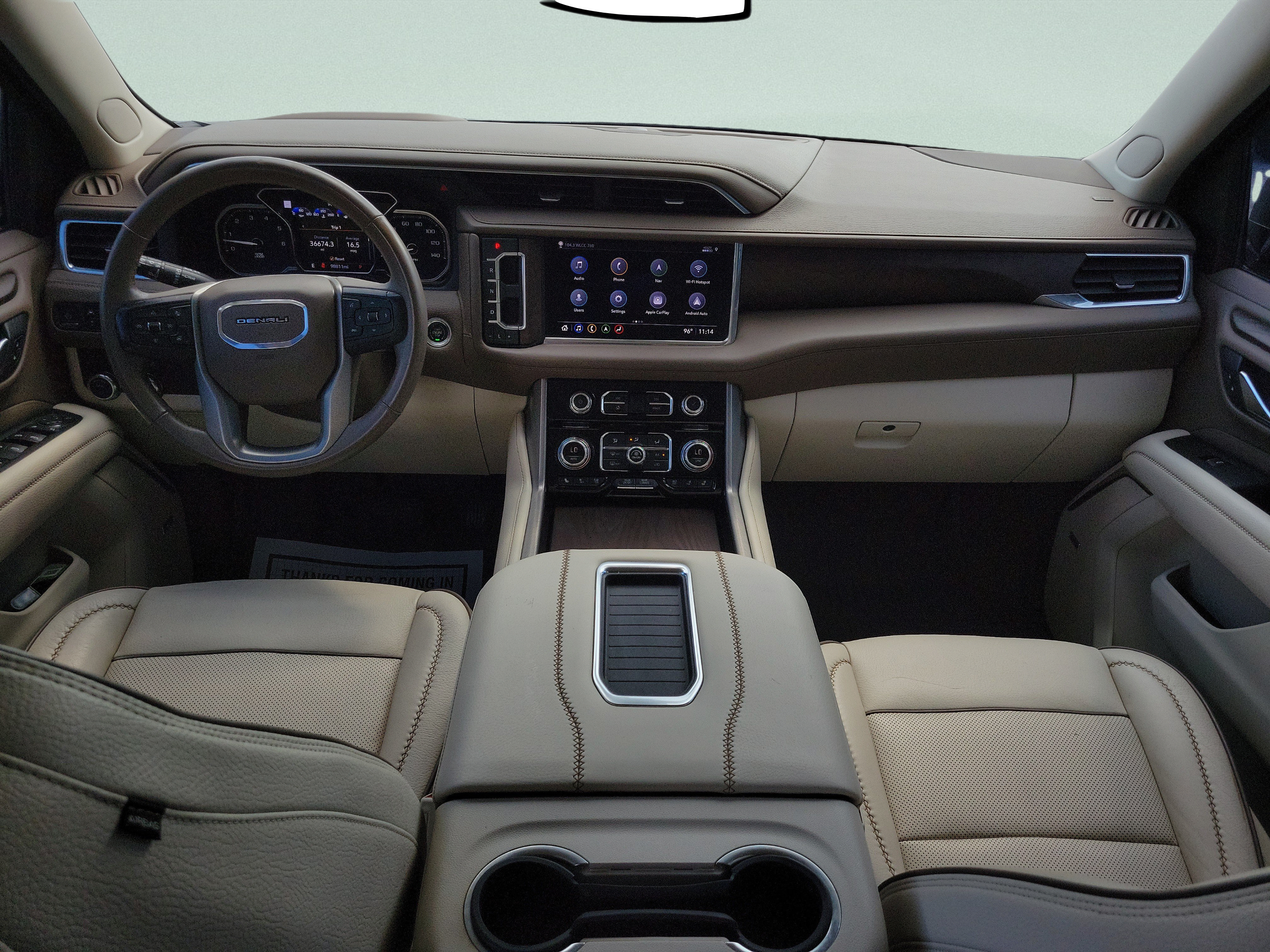Used 2021 GMC Yukon XL Denali w/ LPO, Illumination Package RWD image 14