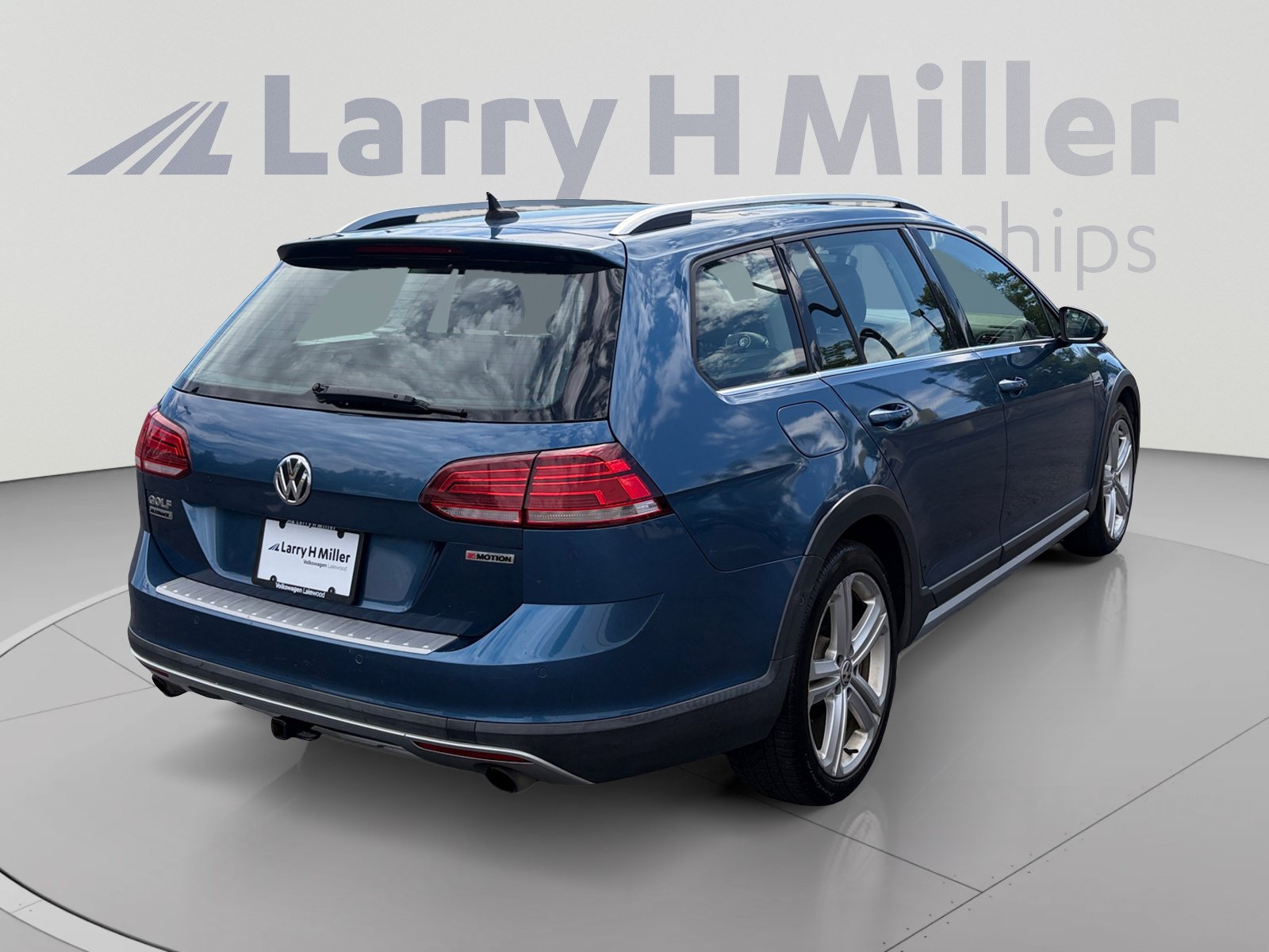 Used 2019 Volkswagen Golf Alltrack AWD/4WD image 5