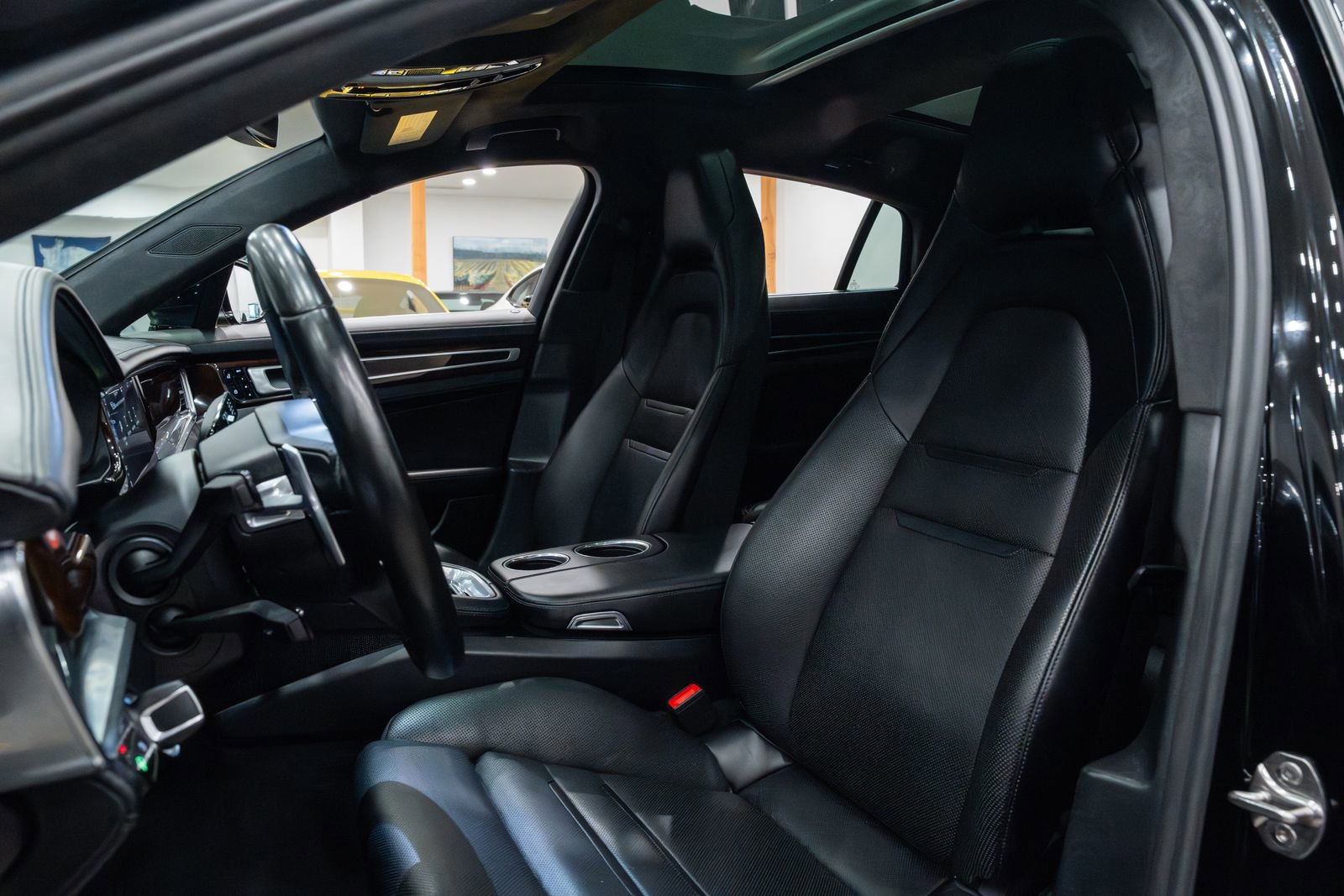 Used 2019 Porsche Panamera Turbo S image 18