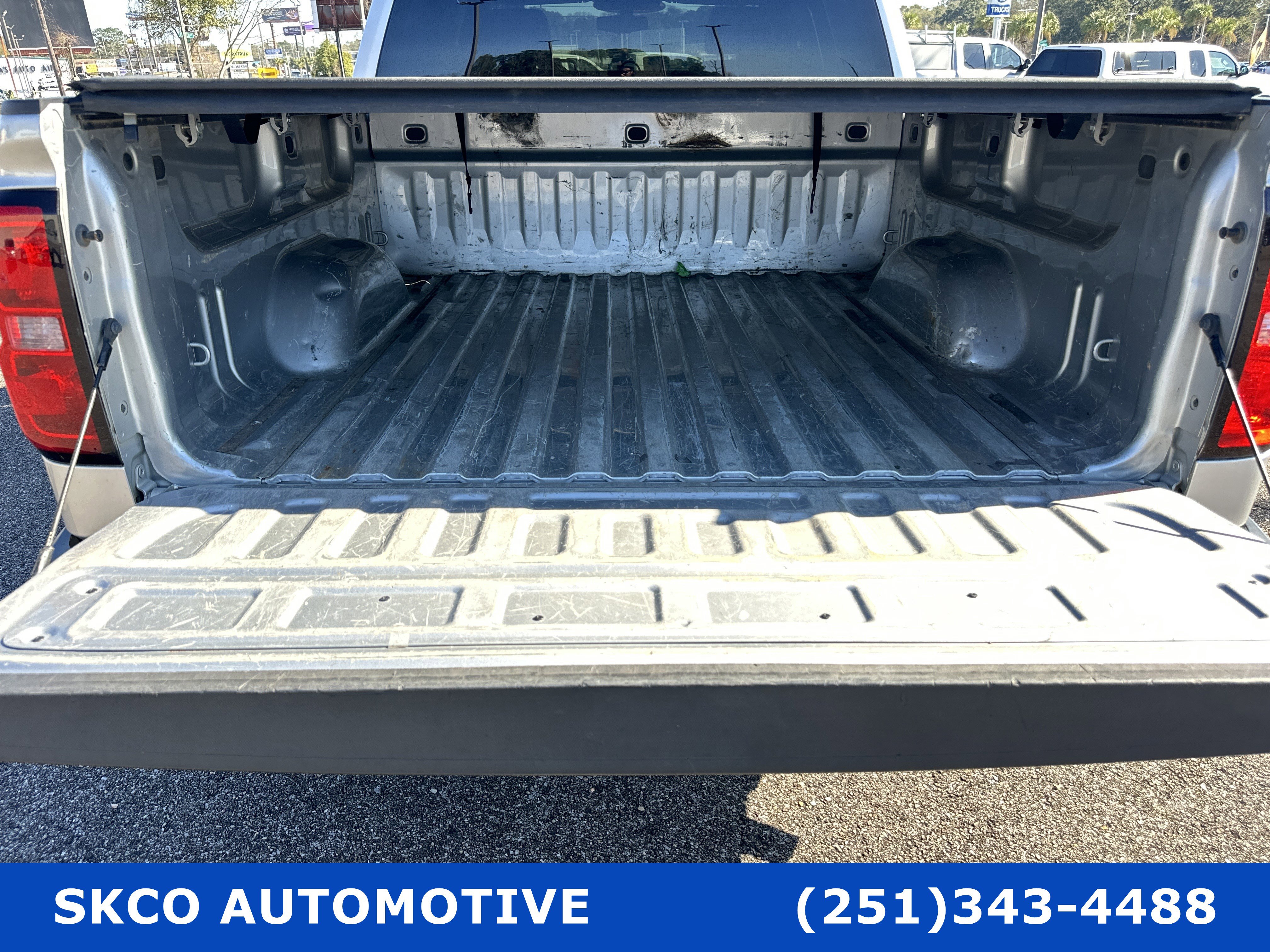 Used 2018 Chevrolet Silverado 1500 Custom w/ Custom Value Package image 21