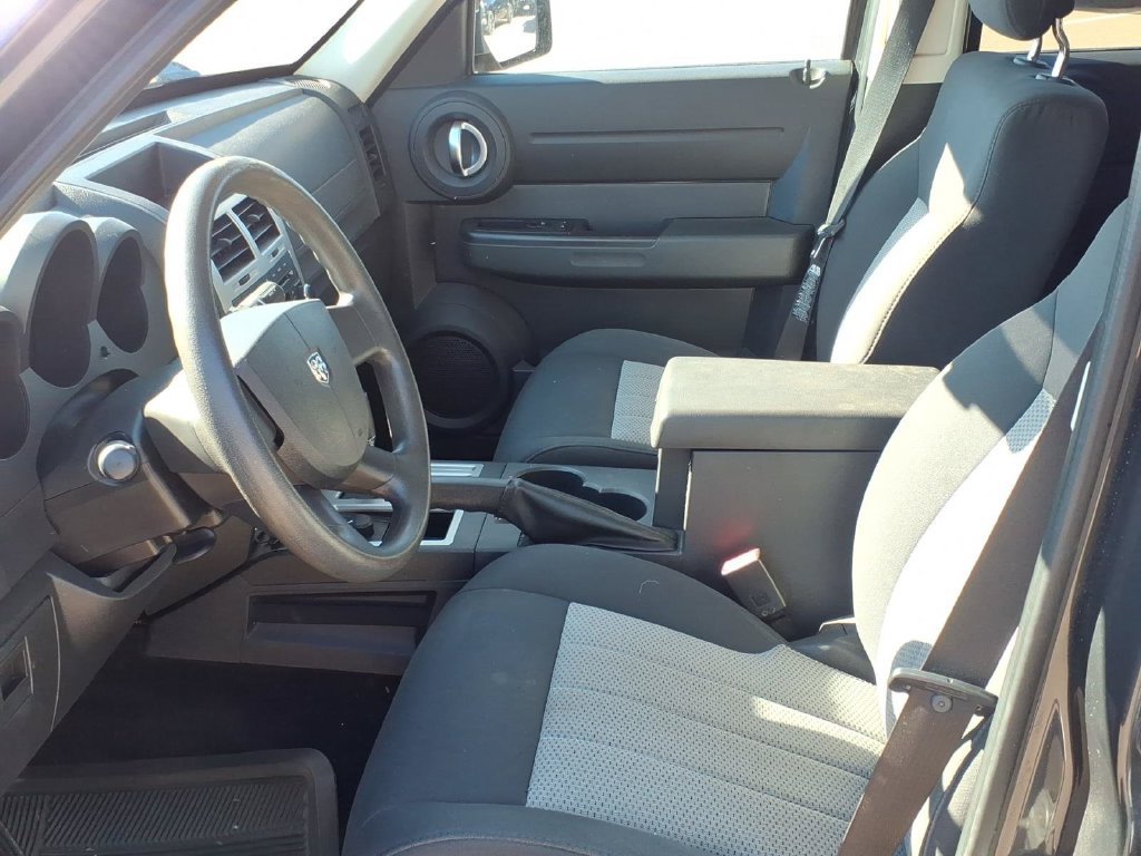 Used 2010 Dodge Nitro Heat AWD/4WD image 9