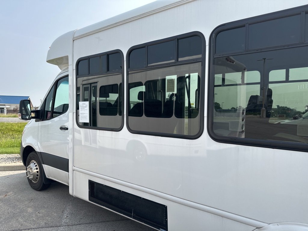 Used 2022 Mercedes-Benz Sprinter 3500 image 27