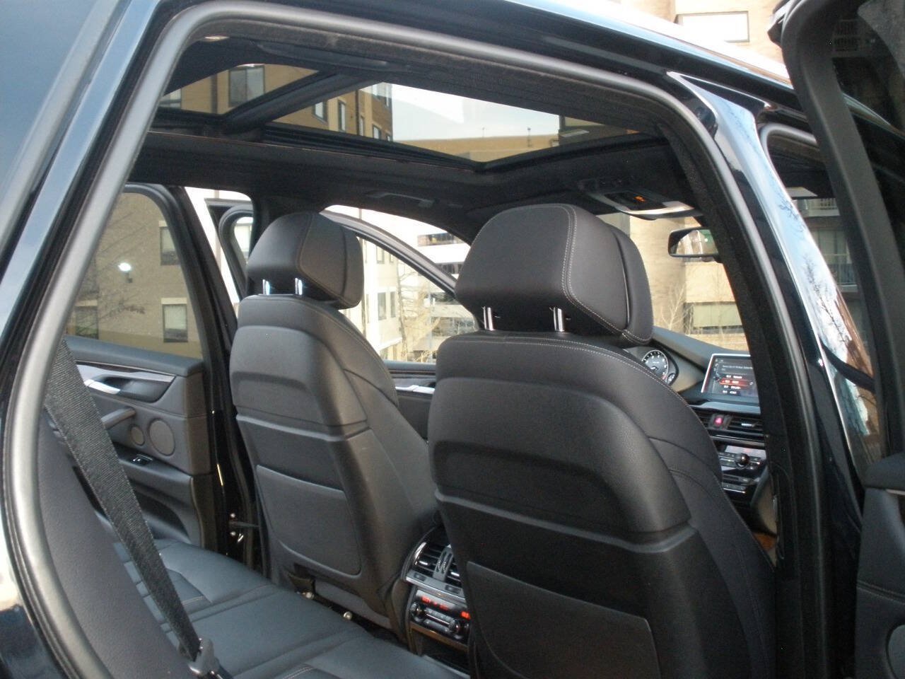 Used 2017 BMW X5 xDrive35i AWD/4WD image 30