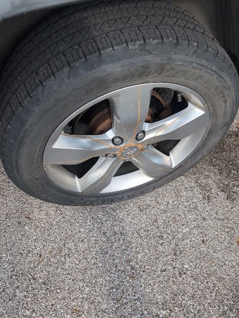 Used 2011 Jeep Grand Cherokee Limited w/ Trailer Tow Group AWD/4WD image 5