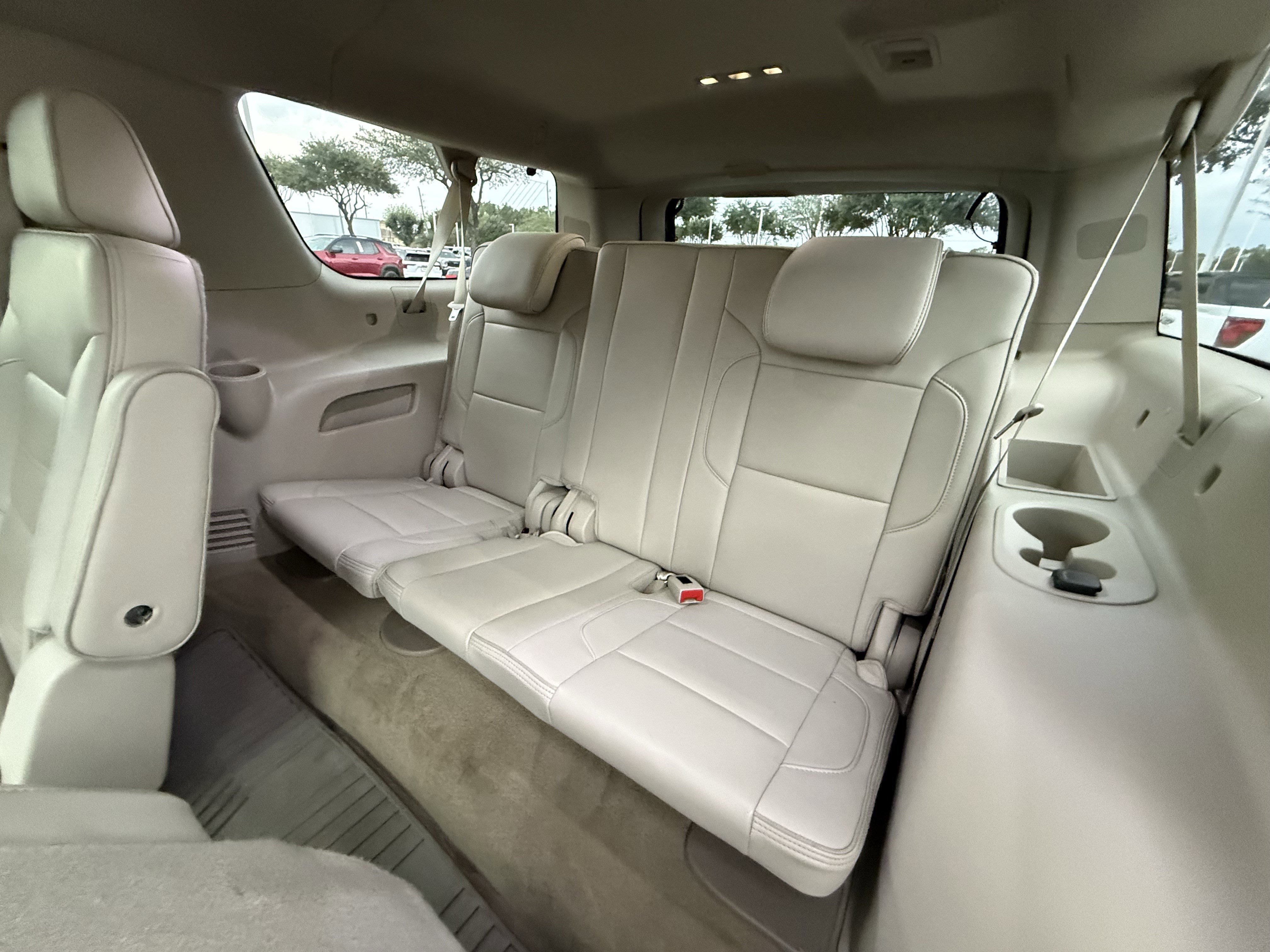 Used 2016 GMC Yukon XL Denali w/ Open Road Package image 32