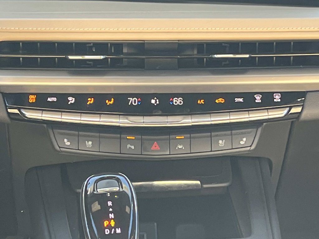 Certified 2024 Cadillac XT4 Premium Luxury AWD/4WD image 16