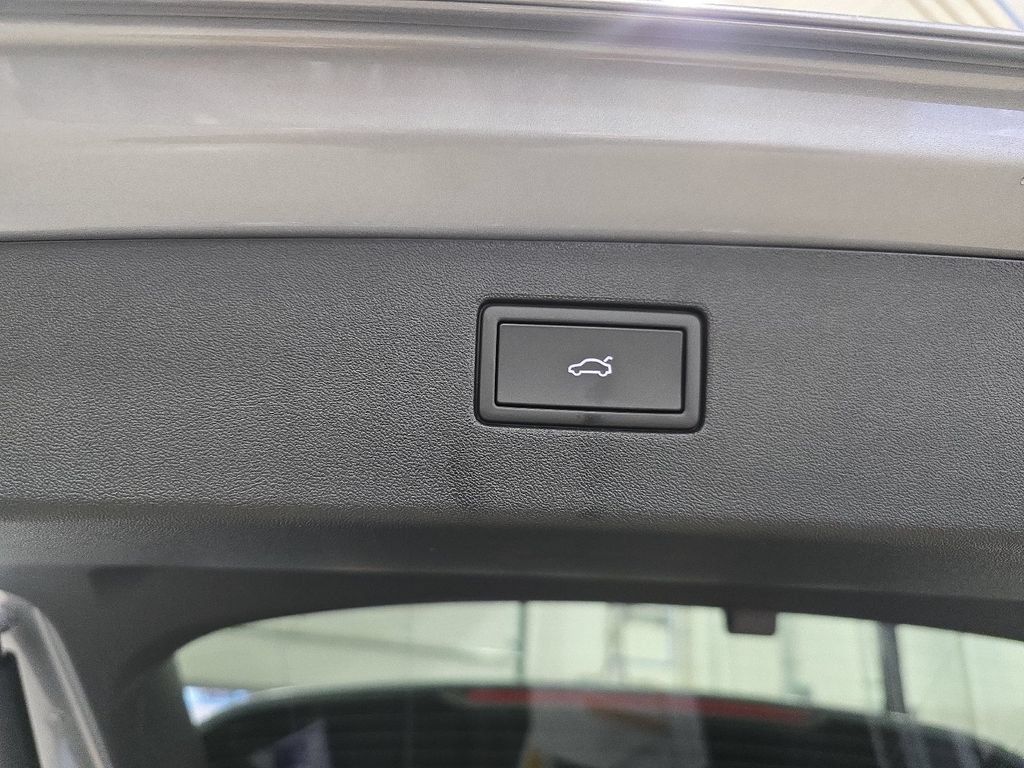 New 2026 Volkswagen Tiguan SE AWD/4WD image 20