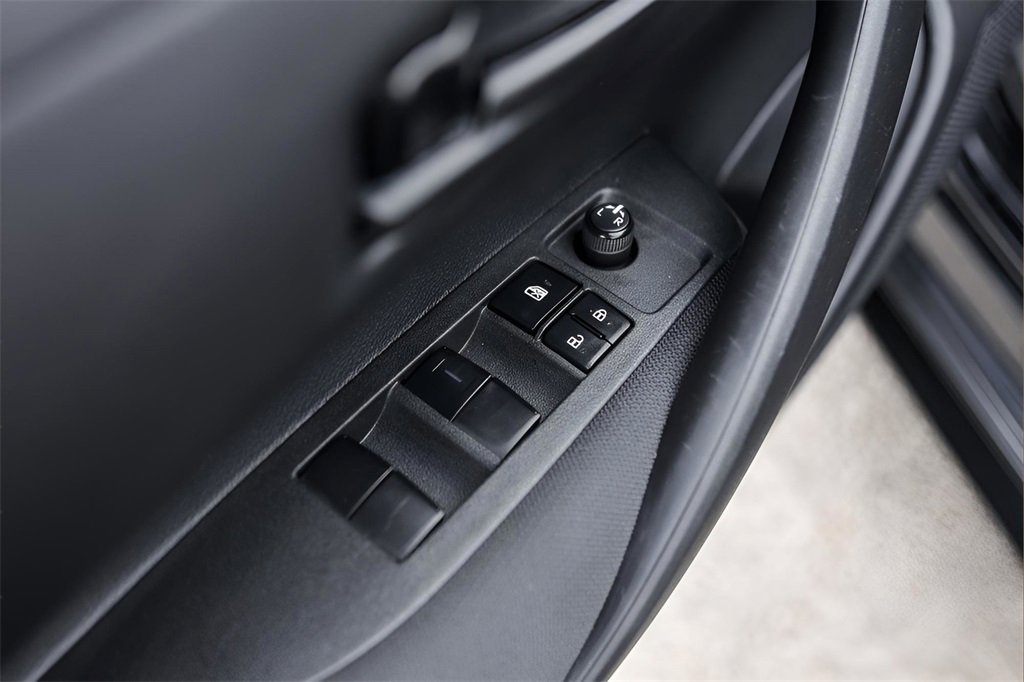 Used 2022 Toyota Corolla LE image 26