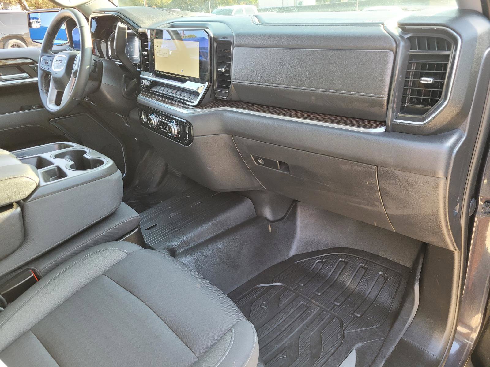 Used 2023 GMC Sierra 1500 Elevation AWD/4WD image 8