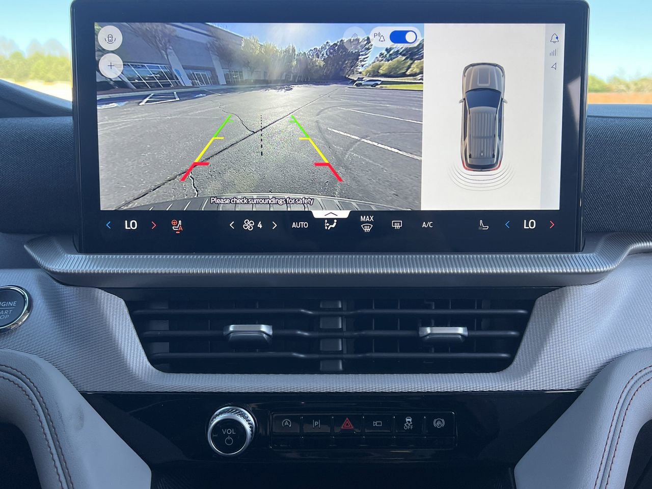 New 2026 Ford Explorer Active w/ Active Comfort Package image 4