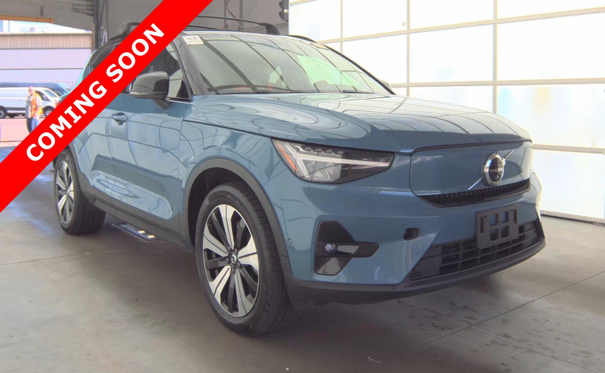 Used 2023 Volvo XC40 Recharge Plus AWD/4WD image 3