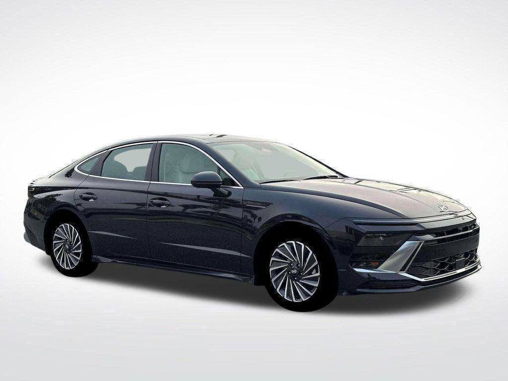 New 2026 Hyundai Sonata Limited FWD image 10
