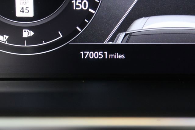 Used 2020 Land Rover Range Rover HSE AWD/4WD image 7