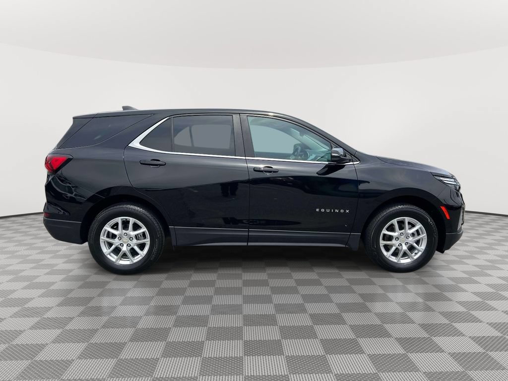 Used 2023 Chevrolet Equinox LT AWD/4WD image 4