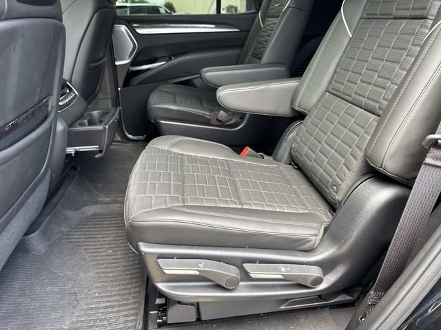 Used 2025 Cadillac Escalade V AWD/4WD image 17