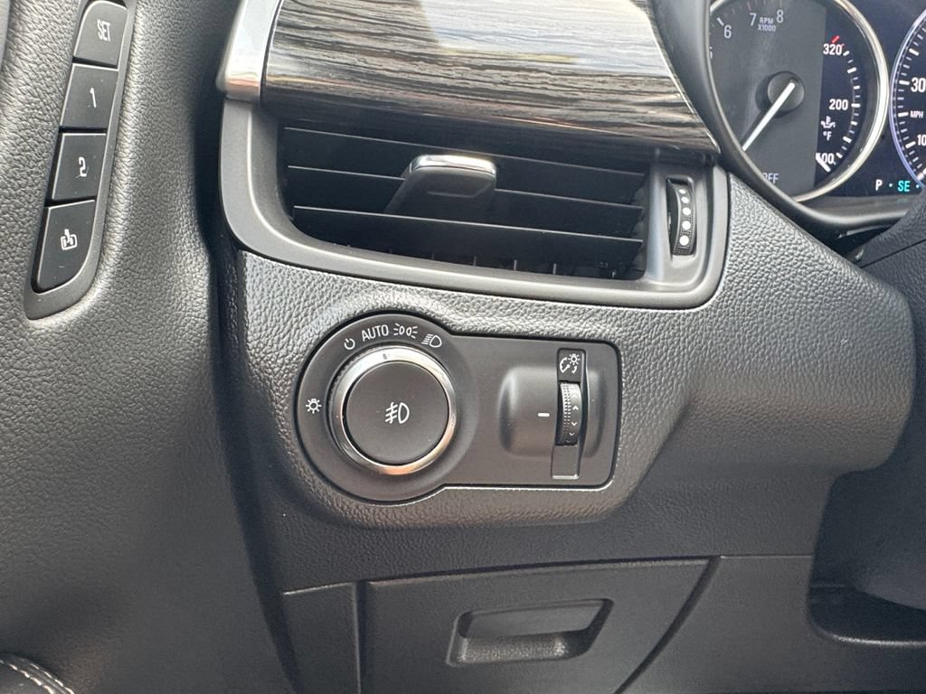 Used 2017 Buick Envision Premium AWD/4WD image 14