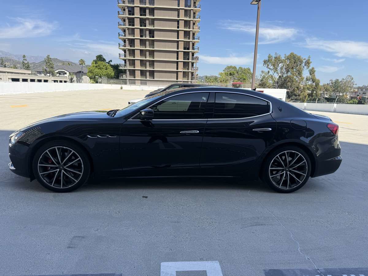 Used 2022 Maserati Ghibli Modena image 4