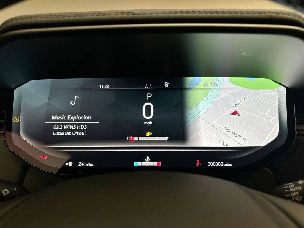 Used 2025 Land Rover Range Rover Sport Dynamic SE image 15