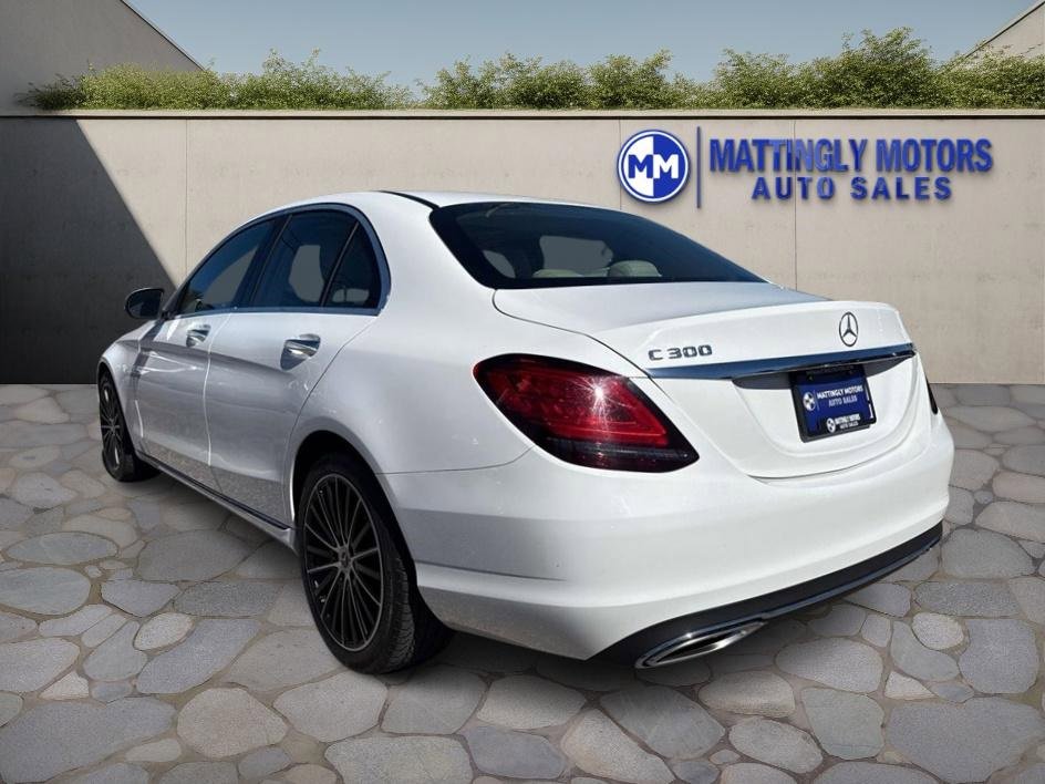 Used 2021 Mercedes-Benz C 300 Sedan w/ Premium Package image 5
