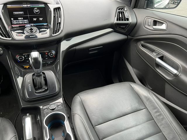 Used 2015 Ford Escape Titanium image 28