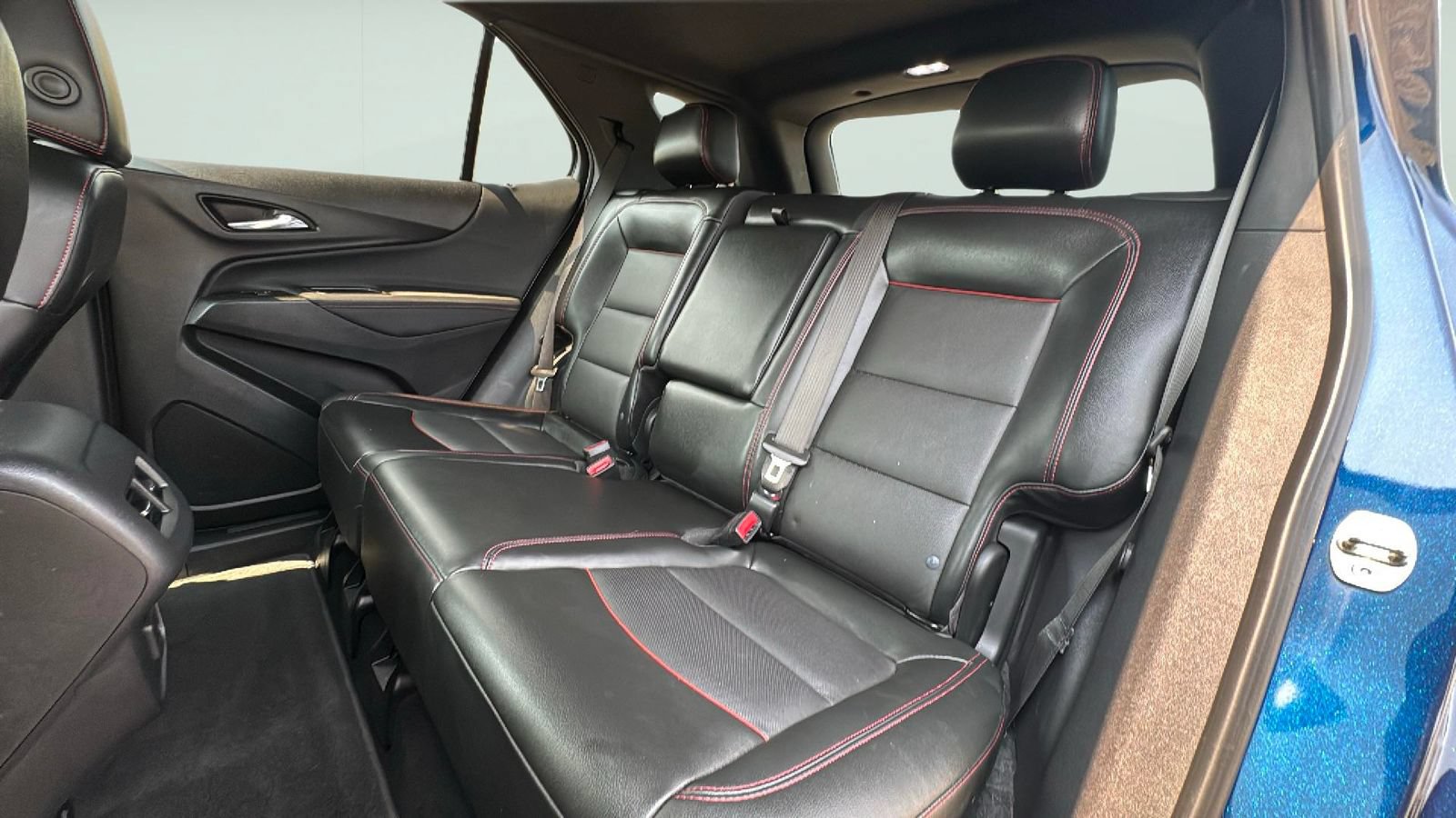 Used 2023 Chevrolet Equinox RS w/ RS Leather Package FWD image 28