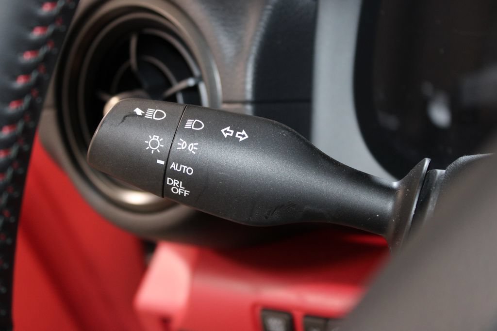 Used 2024 Lexus IS 500 RWD image 23