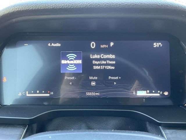 Used 2023 Jeep Grand Cherokee Limited w/ Black Appearance Package image 14