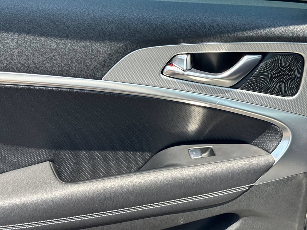 Used 2026 Genesis G70 2.5T Prestige RWD image 24