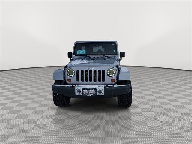 Used 2013 Jeep Wrangler Unlimited Sahara image 3