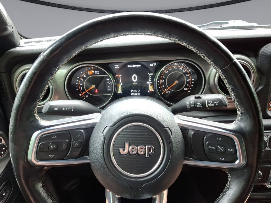 Used 2020 Jeep Wrangler Unlimited Sahara AWD/4WD image 16