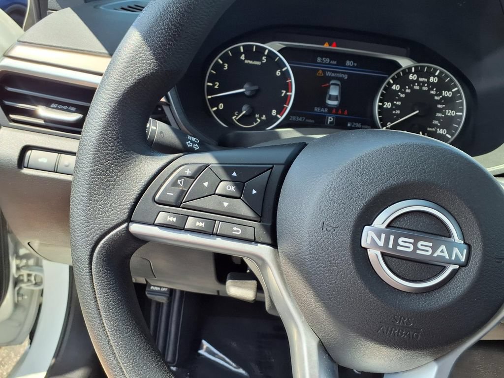 Used 2025 Nissan Altima 2.5 SV FWD image 18