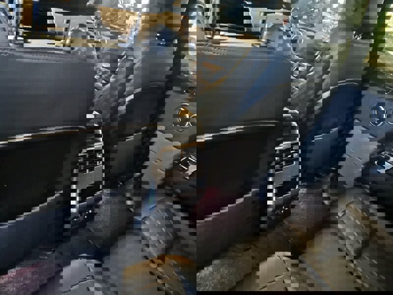 Used 2018 Land Rover Range Rover Sport HSE image 29