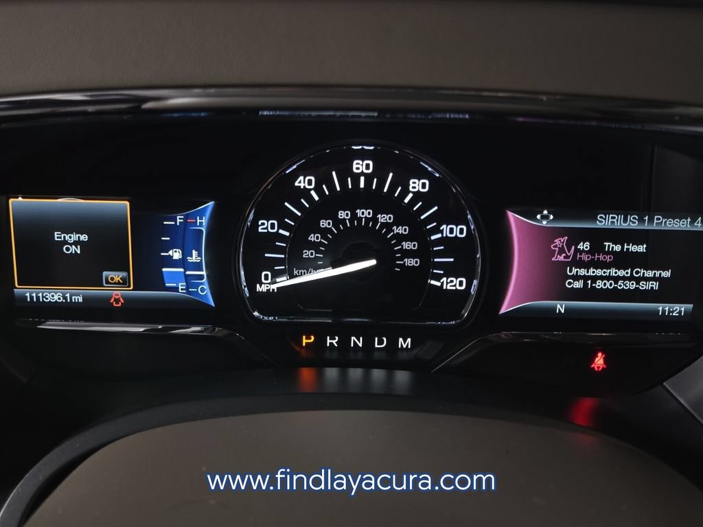 Used 2017 Lincoln Navigator Select RWD image 29