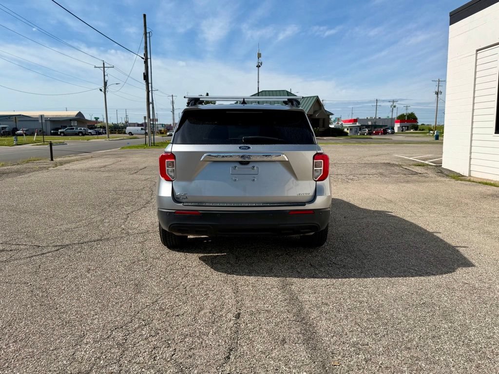 Used 2021 Ford Explorer XLT AWD/4WD image 5