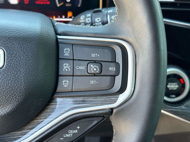 Used 2022 Jeep Wagoneer Series II w/ Flexible Seating Group RWD image 28