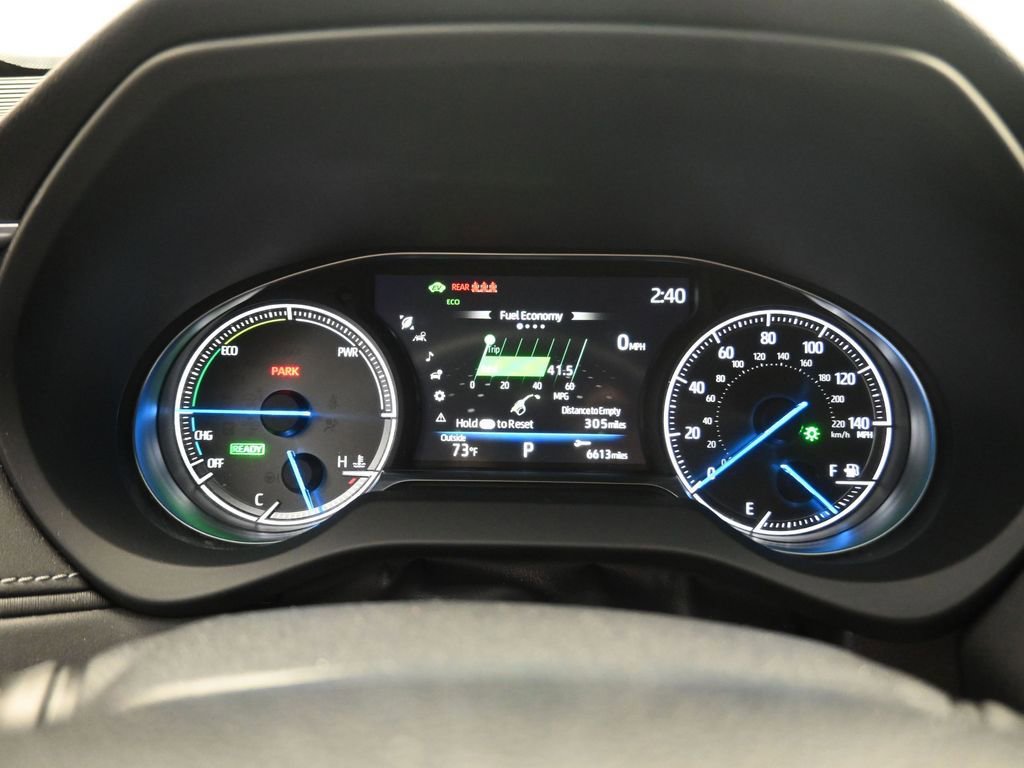 Used 2023 Toyota Venza LE image 6