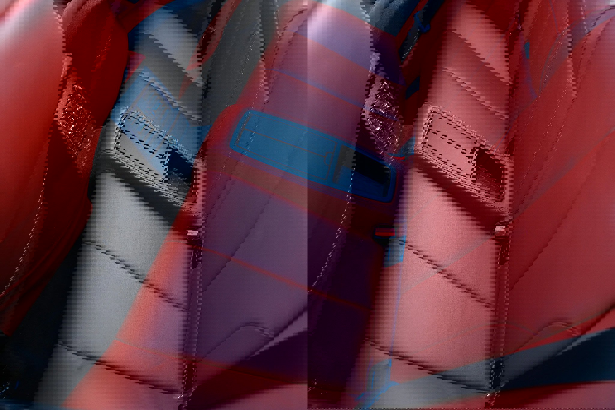 Used 2016 BMW M4 Convertible image 13