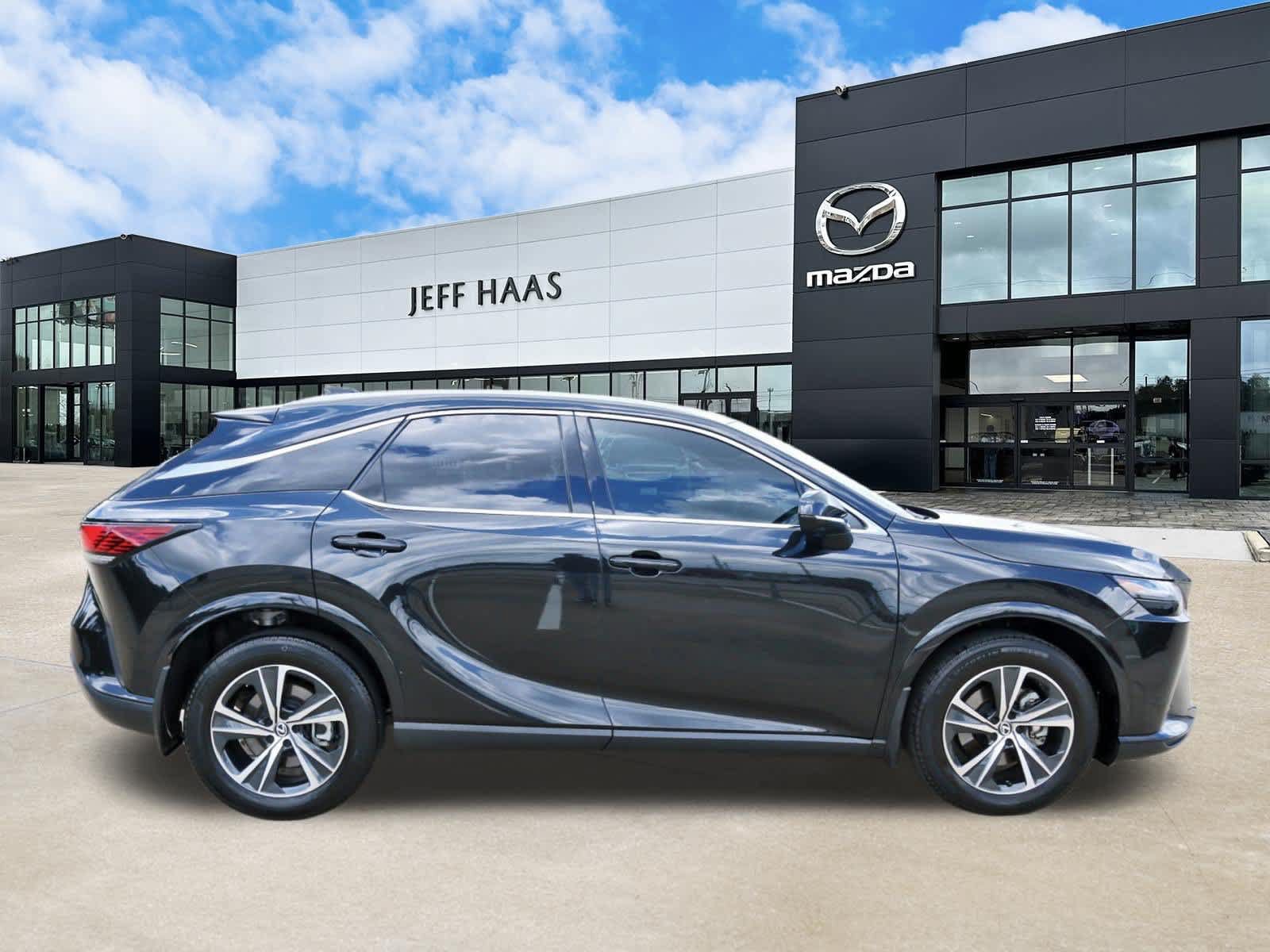 Used 2024 Lexus RX 350 Premium w/ Convenience Package FWD image 5